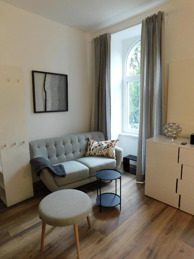 Max, Ruhige Sonnige Wohnung In Praternahe Вена Экстерьер фото