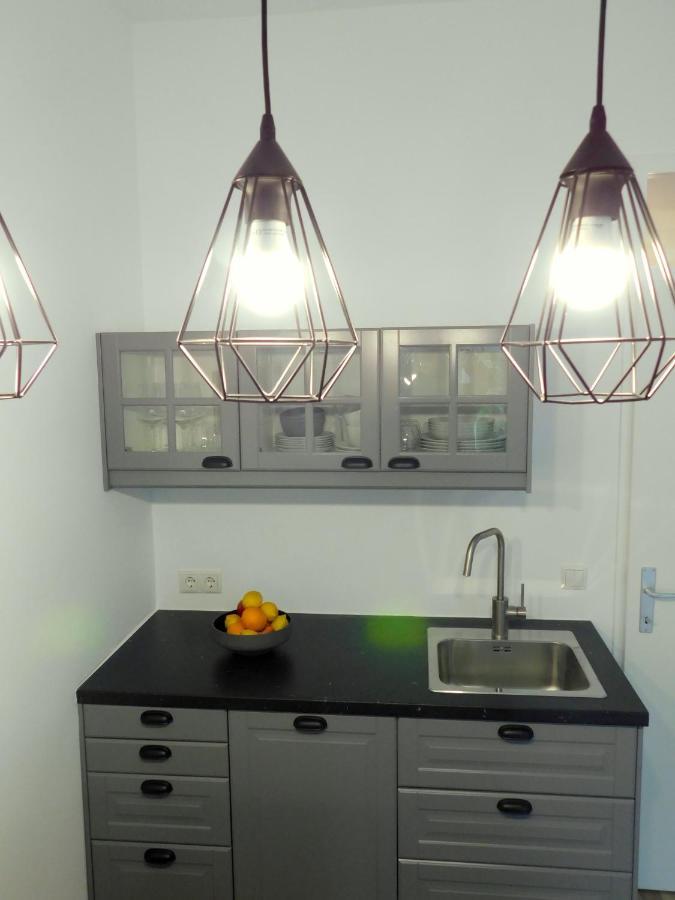 Max, Ruhige Sonnige Wohnung In Praternahe Вена Экстерьер фото
